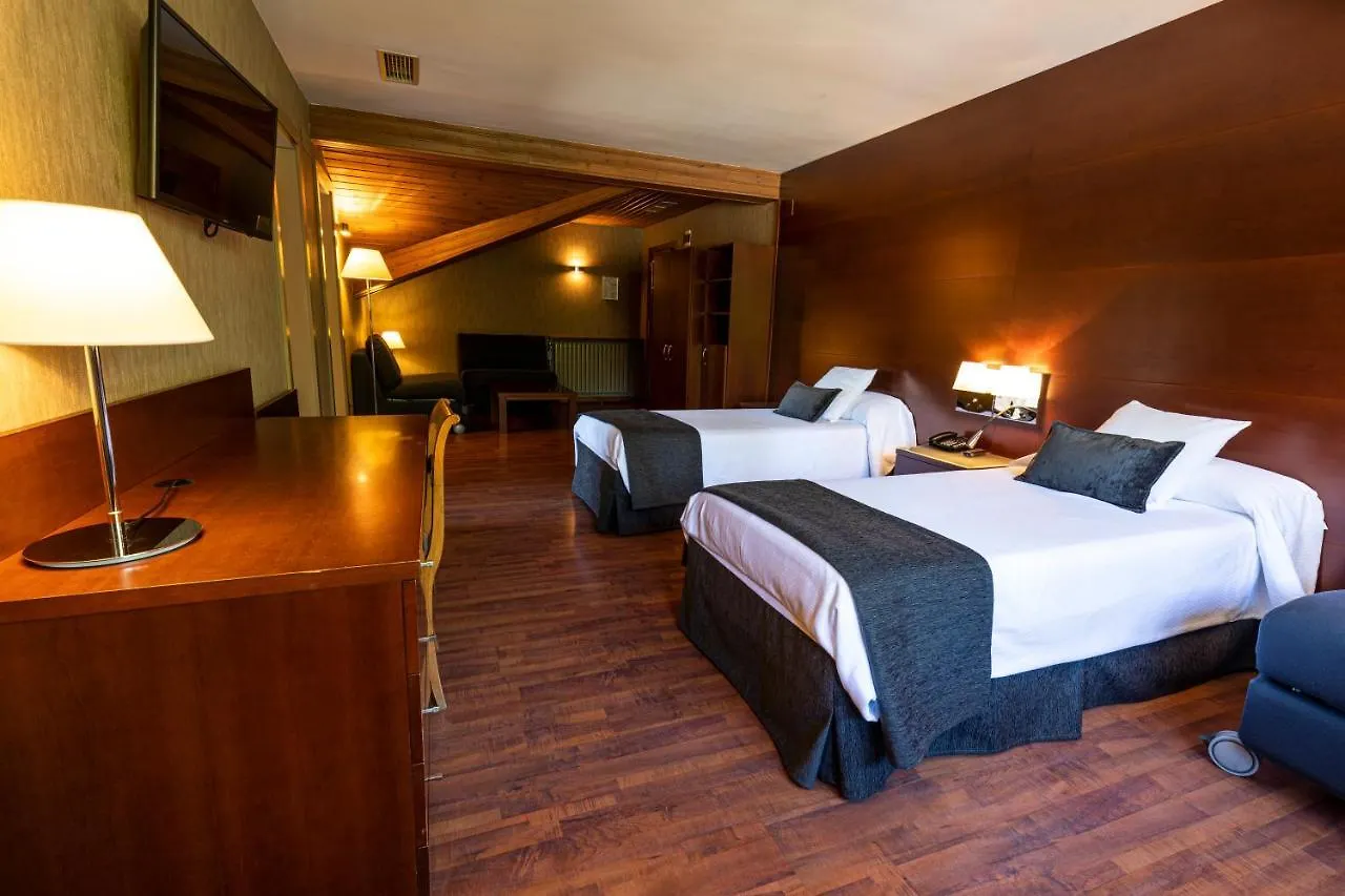 Hotel Del Prado Puigcerdà 3*,