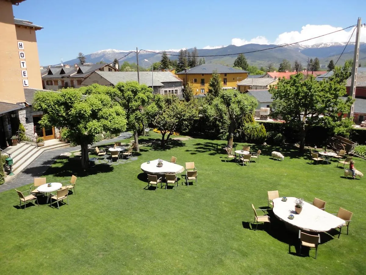 Hotel Del Prado Puigcerdà 3*,