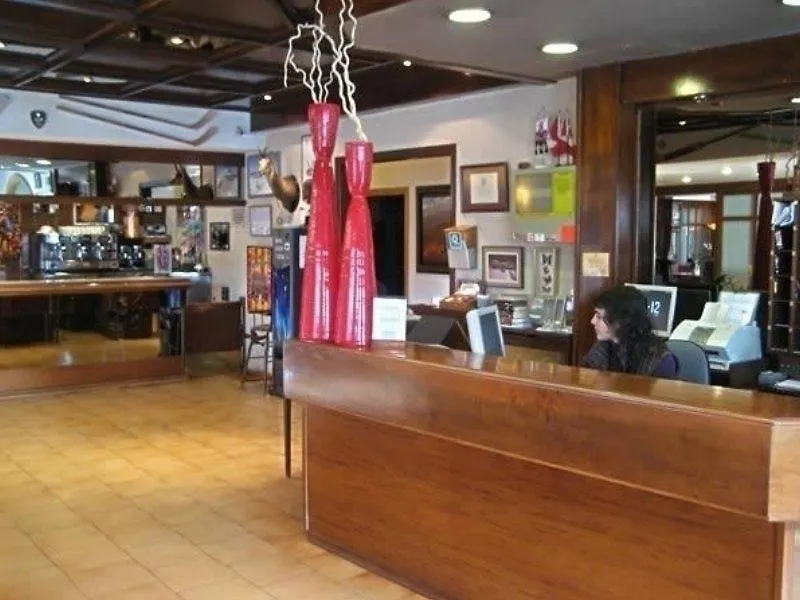 Hotel Del Prado Puigcerdà 3*,